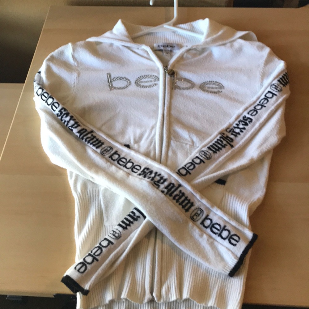 Bebe size medium sweater (runs small)